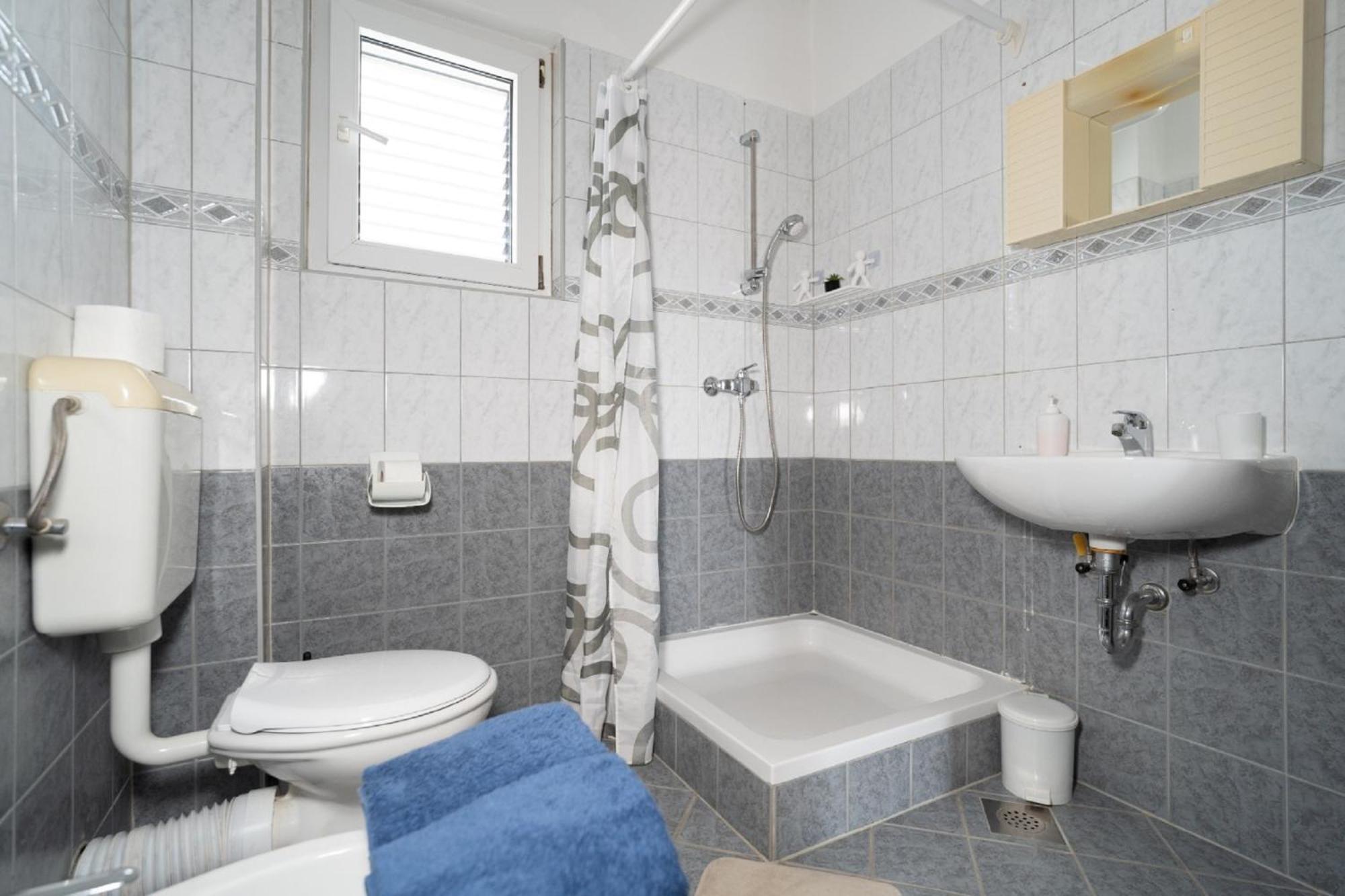 Apartments Milic Gornji Karin Exterior foto