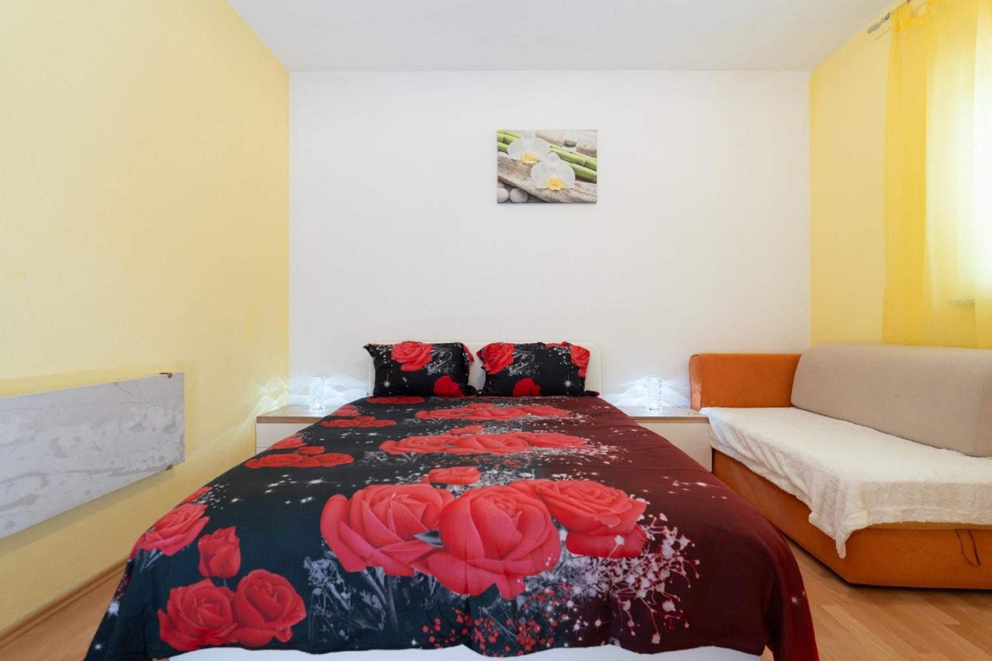 Apartments Milic Gornji Karin Exterior foto